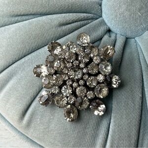 Vintage Coro Rhinestone Brooch Signed Silvertone Snowflake Dome Sunburst